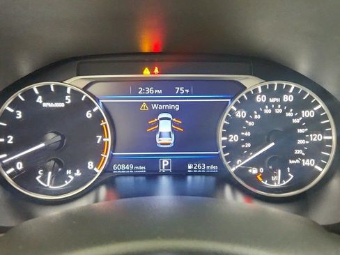 Used 2024 Nissan Altima 2.5 SV FWD image 16