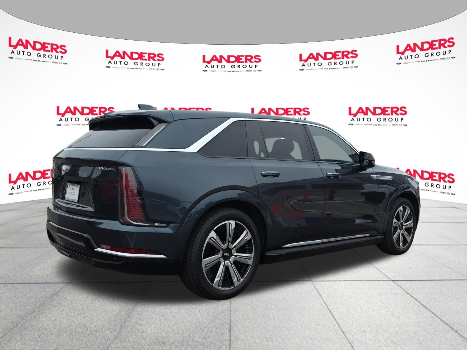 Used 2025 Cadillac Escalade IQ Luxury 2 w/ LPO, Premium Carpet Package AWD/4WD image 3