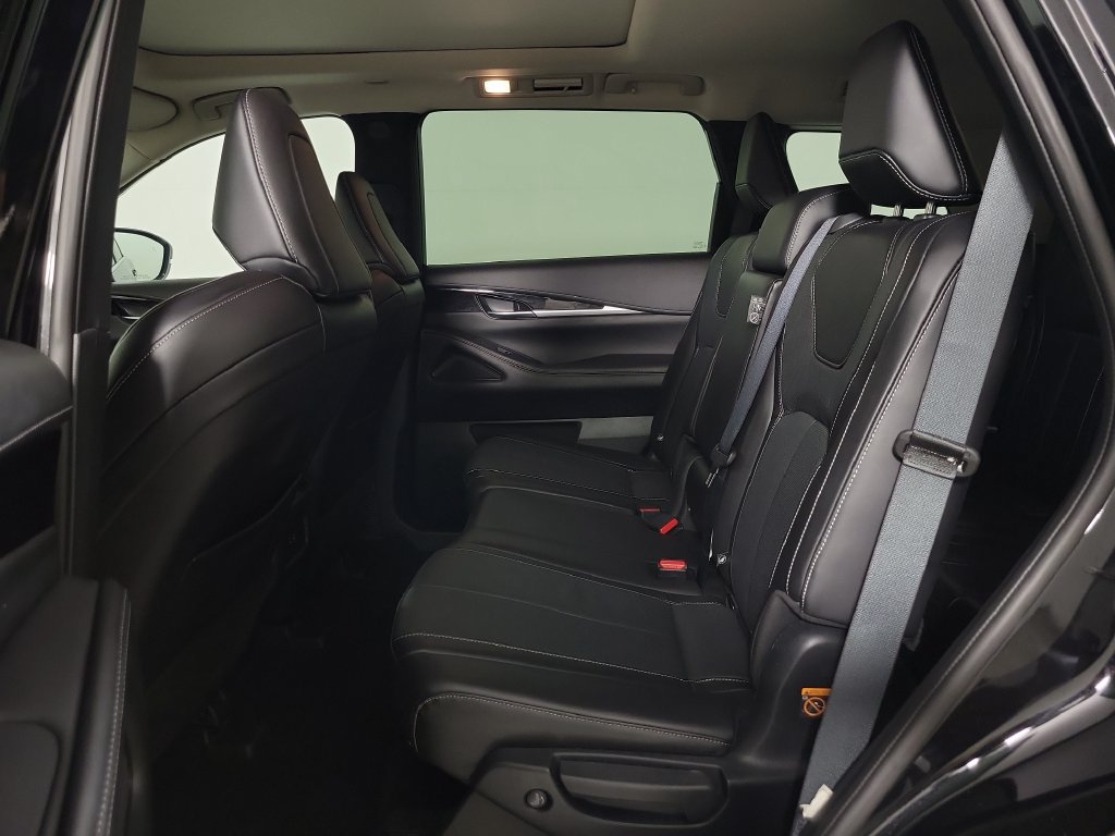 Used 2025 INFINITI QX60 Pure AWD/4WD image 14