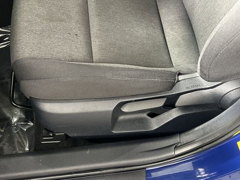 Used 2025 Toyota Camry LE image 19