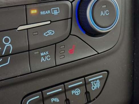 Used 2018 Ford Escape Titanium image 20