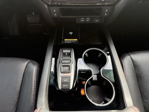 Used 2025 Honda Passport Black Edition image 51