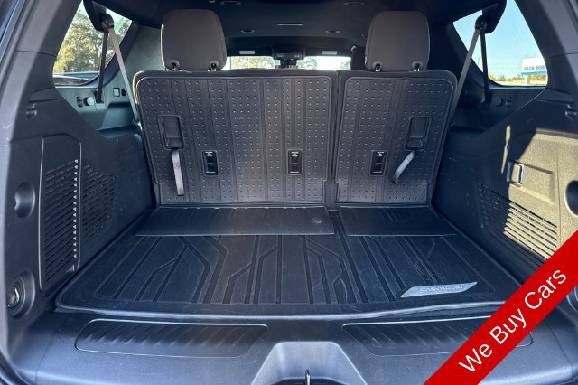 Used 2025 Chevrolet Suburban LS RWD image 20