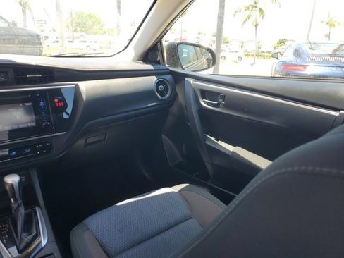 Used 2019 Toyota Corolla LE FWD image 16