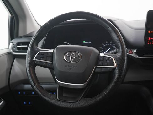 Used 2021 Toyota Sienna XLE AWD/4WD image 18