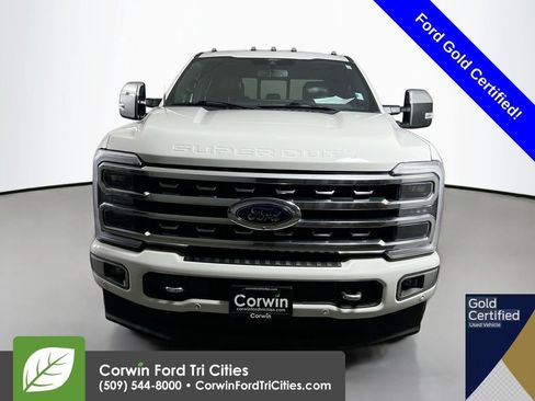 Certified 2024 Ford F350 Platinum w/ FX4 Off-Road Package image 4
