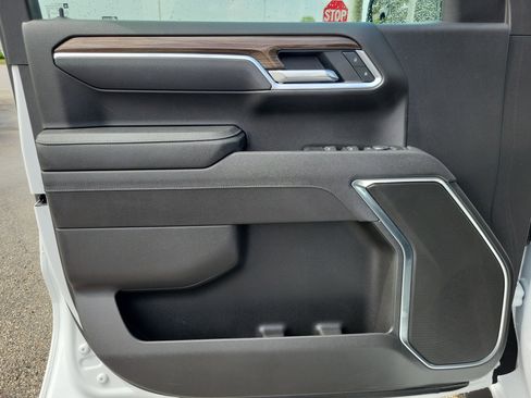 Used 2025 Chevrolet Silverado 1500 LT image 22