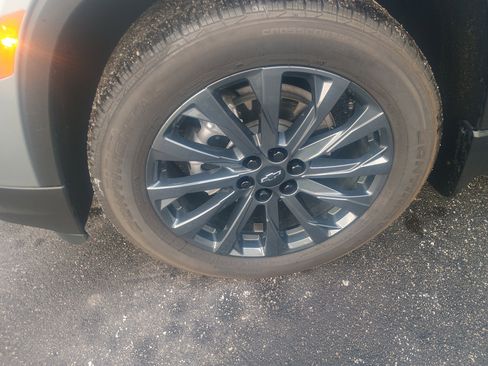 Used 2023 Chevrolet Traverse RS w/ LPO, Floor Liner Package image 4