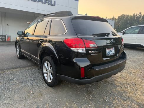 Used 2013 Subaru Outback 3.6R Limited AWD/4WD image 2