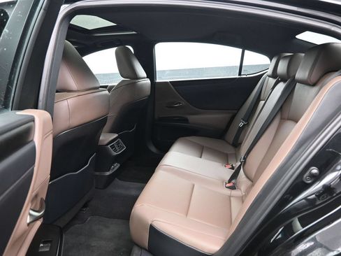 Used 2023 Lexus ES 350 w/ Premium Package FWD image 25