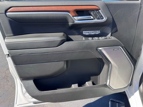 Used 2023 GMC Sierra 1500 Denali image 22