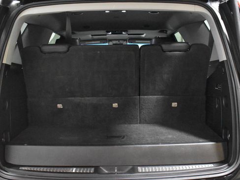 Used 2019 Cadillac Escalade Premium Luxury image 28