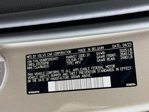 Used 2023 Volvo XC40 B5 Plus w/ Climate Package AWD/4WD image 33