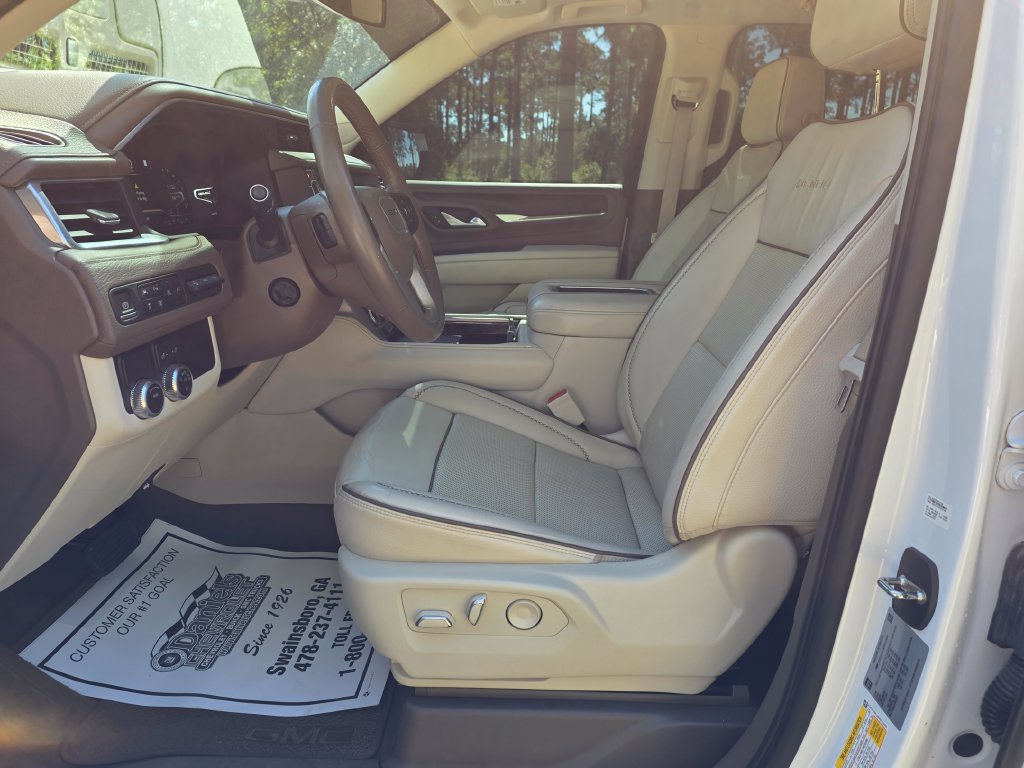 Used 2022 GMC Yukon Denali RWD image 15