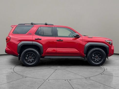 Certified 2025 Toyota 4Runner TRD Off-Road AWD/4WD image 7