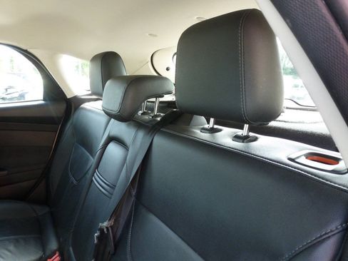 Used 2015 Ford Focus SE w/ Equipment Group 201A FWD image 25