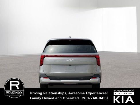New 2026 Kia Carnival EX image 5