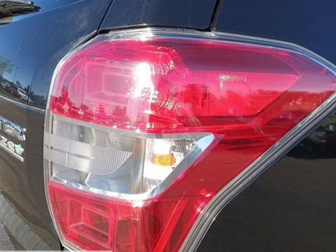 Used 2016 Subaru Forester 2.5i Limited w/ Popular Package #2 image 12