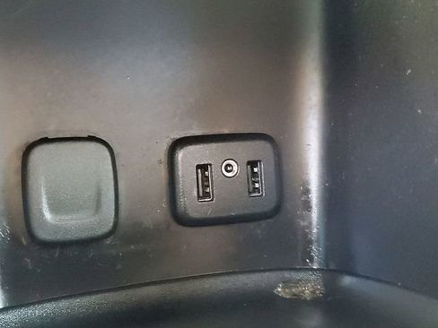 Used 2018 GMC Acadia SLT image 27