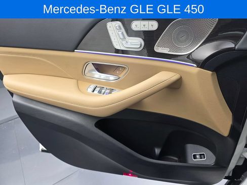 Used 2025 Mercedes-Benz GLE 450 4MATIC image 26