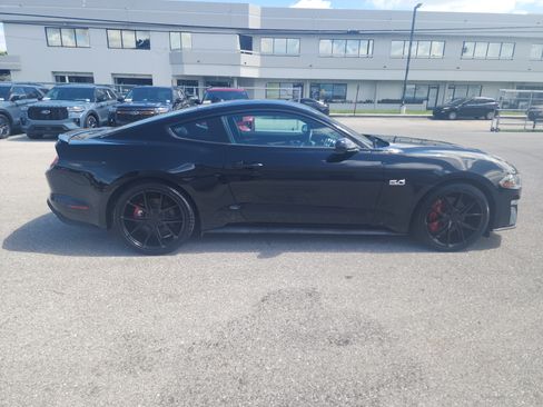 Used 2020 Ford Mustang GT RWD image 6