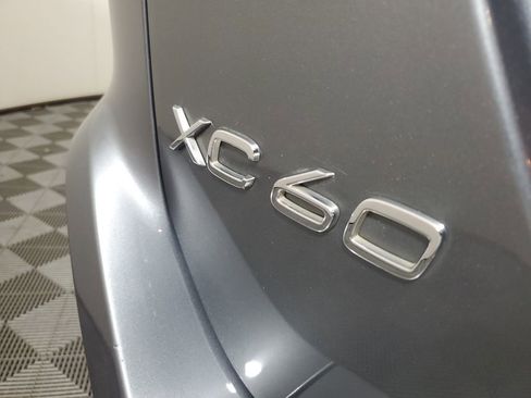 Used 2017 Volvo XC60 T5 Inscription w/ Preferred Option Package image 8