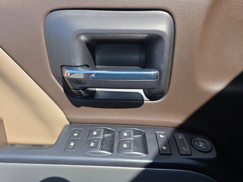 Used 2018 Chevrolet Silverado 1500 LT w/ All Star Edition AWD/4WD image 21