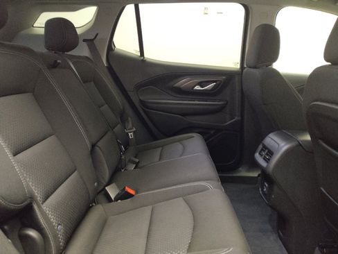 Used 2022 GMC Terrain SLE w/ Driver Convenience Package image 19