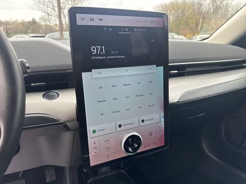 Used 2022 Ford Mustang Mach-E Select image 15