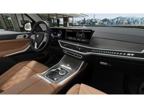New 2026 BMW X7 xDrive40i w/ Premium Package image 14