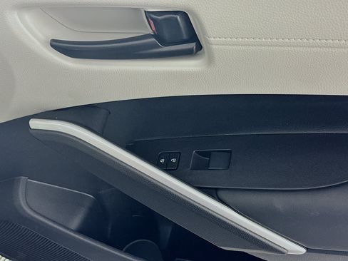Certified 2026 Toyota Corolla Cross L FWD image 28