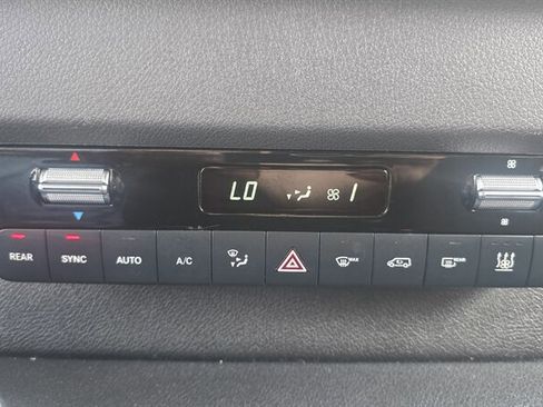 Used 2025 Mercedes-Benz Sprinter 2500 image 17