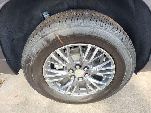 New 2026 Chevrolet Traverse LT w/ Driver Confidence Package image 13