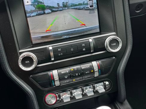 Used 2019 Ford Mustang Coupe w/ Equipment Group 101A RWD image 20
