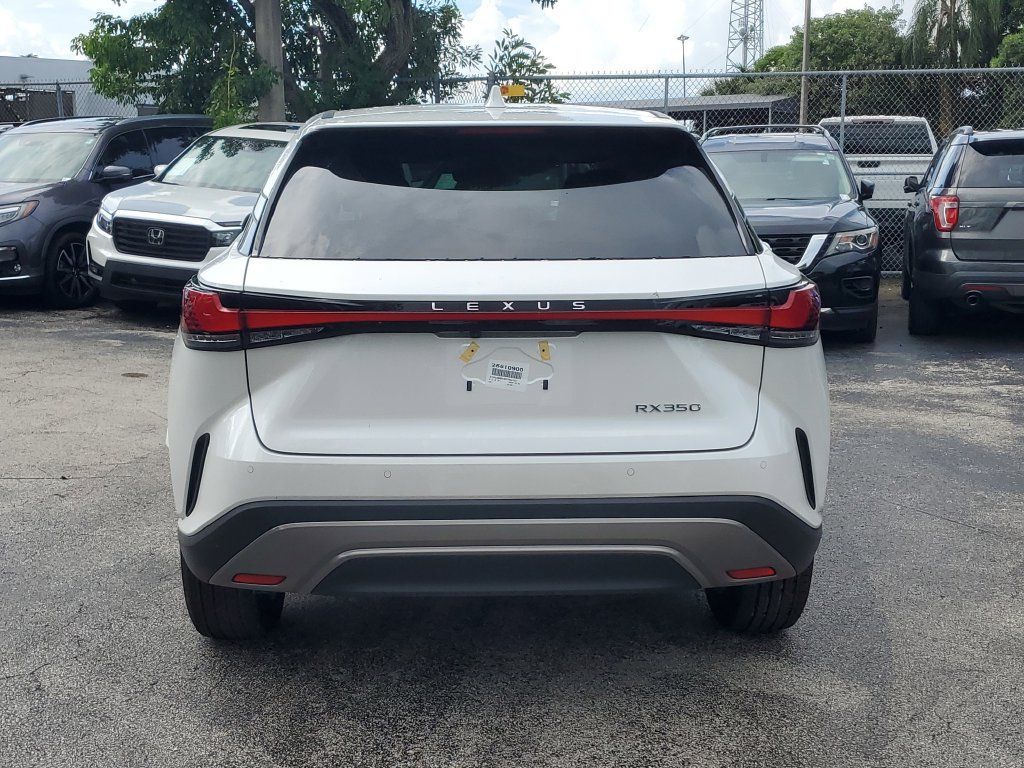 Used 2025 Lexus RX 350 FWD w/ Technology Package image 6