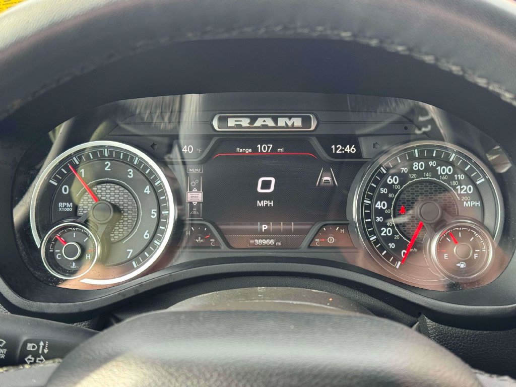 Used 2025 RAM 1500 Laramie AWD/4WD image 26