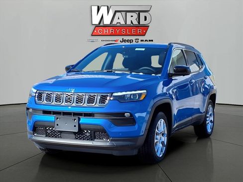 New 2024 Jeep Compass Latitude w/ Sun and Sound Group image 7