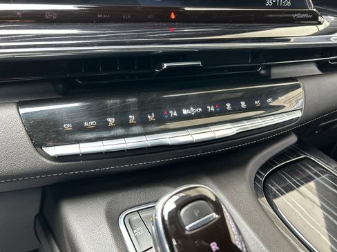 Used 2021 Cadillac Escalade Sport w/ Heavy-Duty Trailer Package AWD/4WD image 20