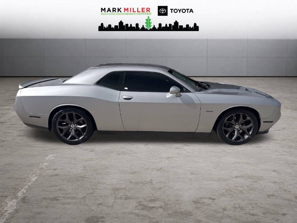 Used 2018 Dodge Challenger R/T w/ Driver Convenience Group RWD image 6