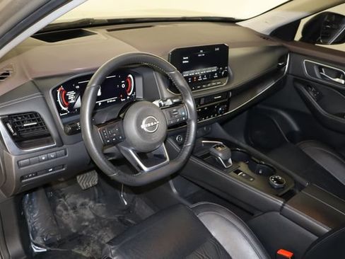Used 2022 Nissan Rogue Platinum w/ Head-Up Display Package AWD/4WD image 22