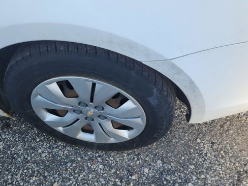 Used 2016 Chevrolet Cruze LT image 6