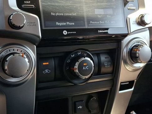 Used 2023 Toyota 4Runner SR5 AWD/4WD image 18