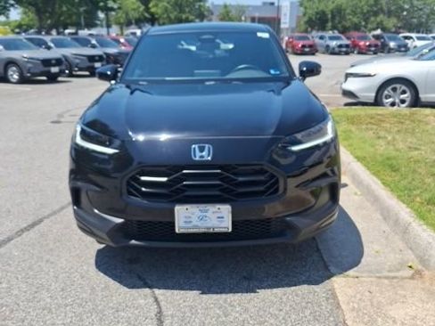 Used 2024 Honda HR-V Sport image 2
