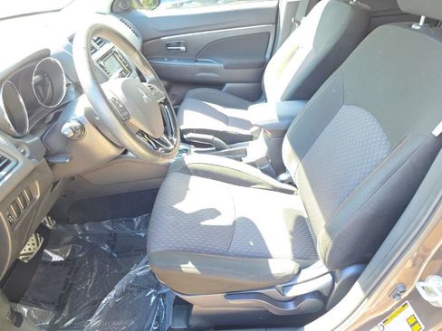 Used 2018 Mitsubishi Outlander Sport ES FWD image 7