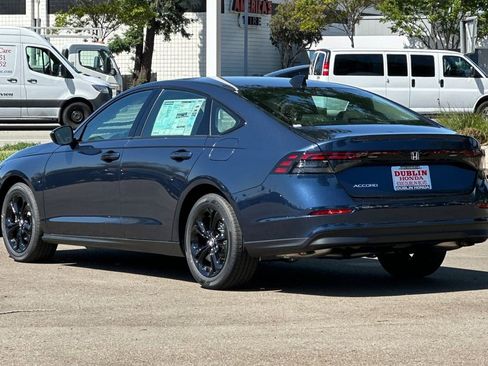 New 2025 Honda Accord SE image 6