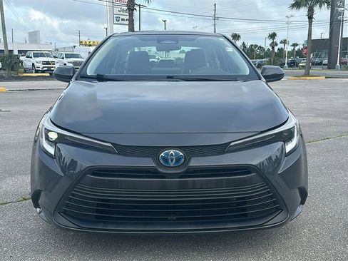Used 2024 Toyota Corolla LE FWD image 8