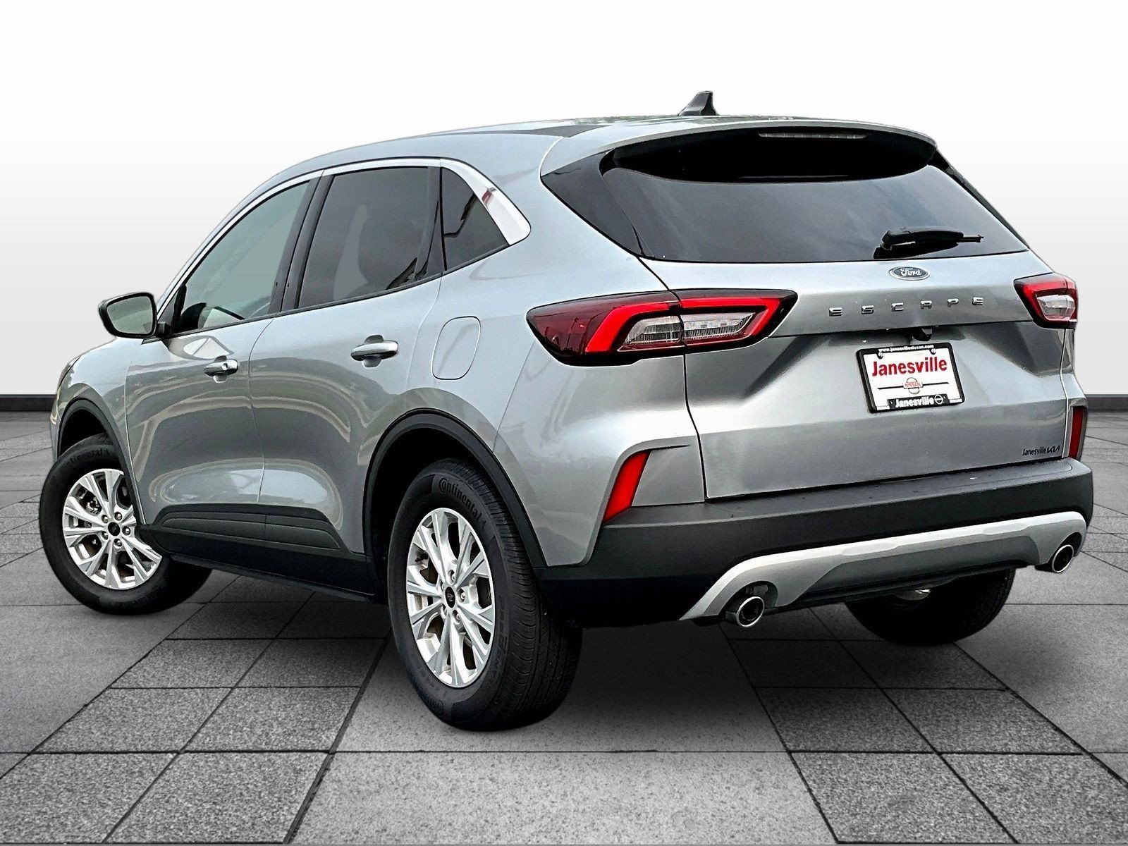 Used 2024 Ford Escape Active AWD/4WD image 5