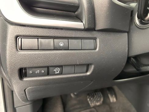 Used 2023 Nissan Rogue SV image 22