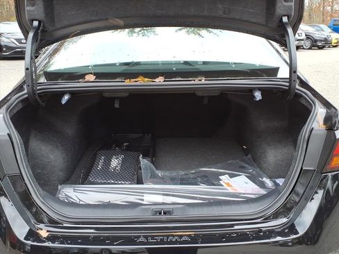 New 2025 Nissan Altima 2.5 SR w/ SR Premium Package image 6