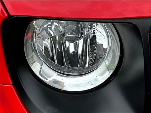 Used 2023 Jeep Renegade Altitude AWD/4WD image 29